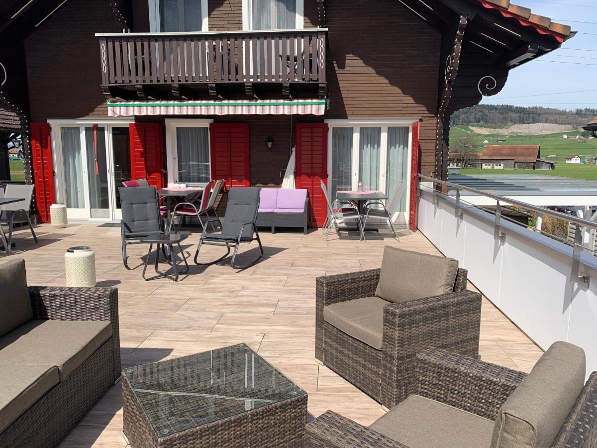 Pension Chalet Charme Siebnen Ngoại thất bức ảnh